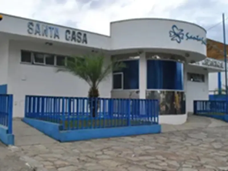 Homem é espancado até ficar inconsciente e é socorrido de cueca em MS