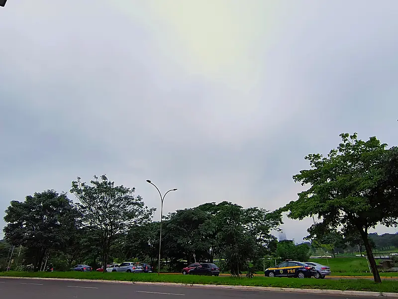 Outubro começa com chuva e temperaturas mais amenas em MS