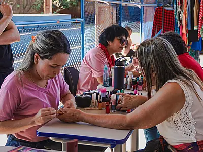 Cursos gratuitos de beleza e empreendedorismo estão com inscrições abertas na Capital