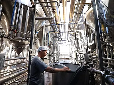 Confiança da indústria cai ao menor nível desde a pandemia