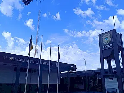 Mulher encontra irmão de 67 anos morto dentro de casa em Dourados