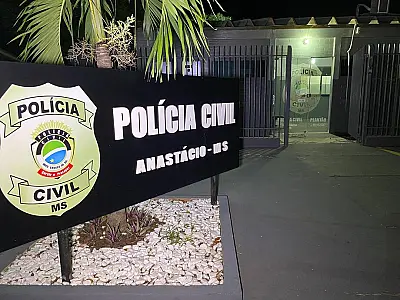 Idoso mostra o 'passarinho' e acaba preso em Anastácio