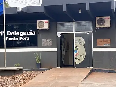 Criminosos armados fazem emboscada na MS-164 e roubam veículos carregados