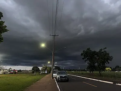 Aniversário de Campo Grande terá chuva e alívio no calor, mas umidade pode chegar a 15% em MS