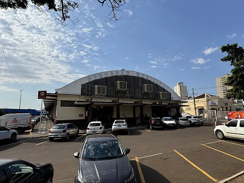 JD1TV: Com movimento intenso e tradição do tereré, Mercadão é destaque nos 126 anos da Capital