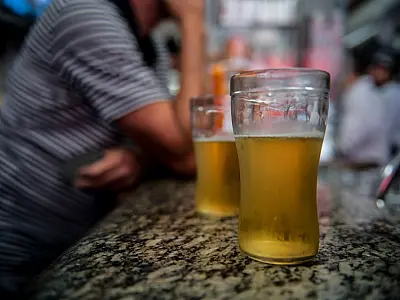 Mulher fica ferida após artefato explosivo ser jogado em bar de Três Lagoas