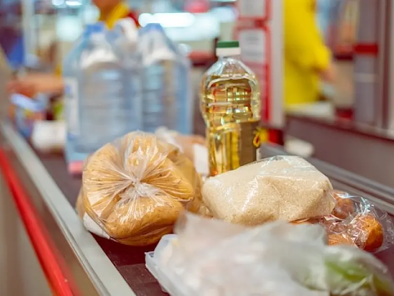 Intenção de consumo das famílias cresce no menor ritmo em sete meses
