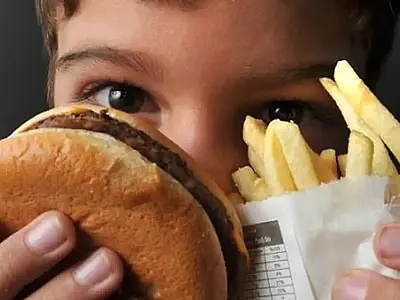 OMS lança guia para enfrentar obesidade em crianças e adolescentes