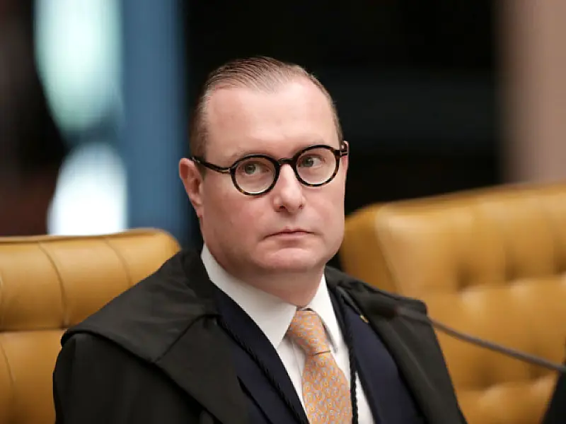 Réu tem direito de abater da pena o período de recolhimento domiciliar, decide STF