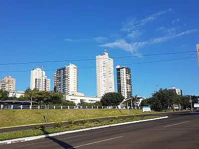 Domingo terá calor de até 42°C e alerta para umidade crítica em todo o MS