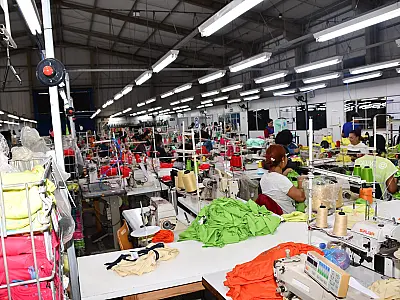 Desemprego até maio cai para 5,6%, o menor já registrado no período