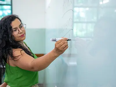 Senado aprova aumento de penas para crimes contra professores e médicos