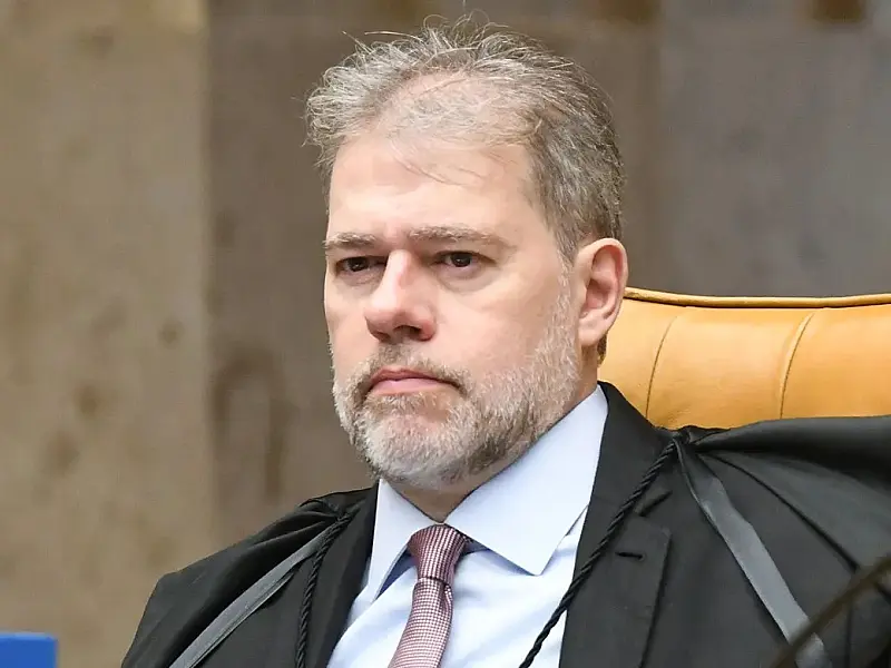 Toffoli vota para conceder 60 dias para big techs implementarem regras