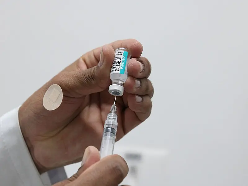 Vacinas contra covid-19 serão atualizadas contra novas variantes