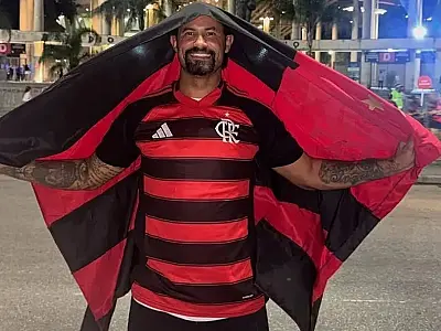Condenado pela morte de Eliza Samudio, ex-goleiro Bruno volta para a prisão