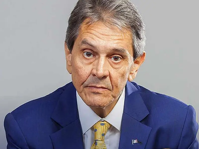 Moraes e Dino rejeitam recurso de Roberto Jefferson contra multa