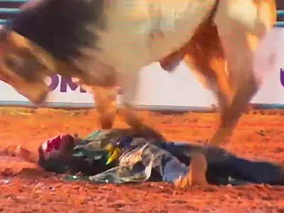 VÍDEO: Peão morre após ser pisoteado por touro durante rodeio em Rondônia