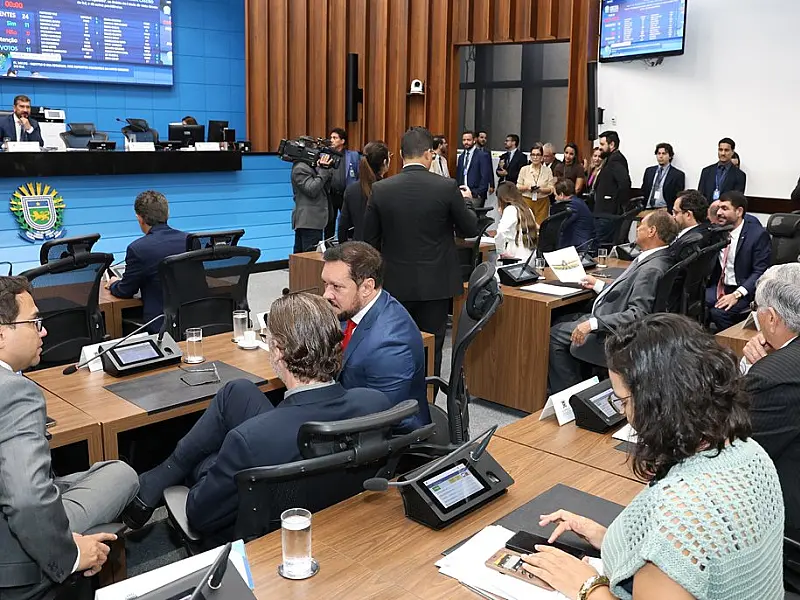 Deputados votam redação final da LDO de 2027 e analisam projeto voltado a pacientes com AME