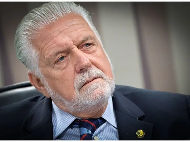 PF intima Jaques Wagner a depor sobre investigações do Banco Master