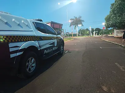 Adolescente ameaça mãe com facão e é apreendido pela PM em Paranaíba