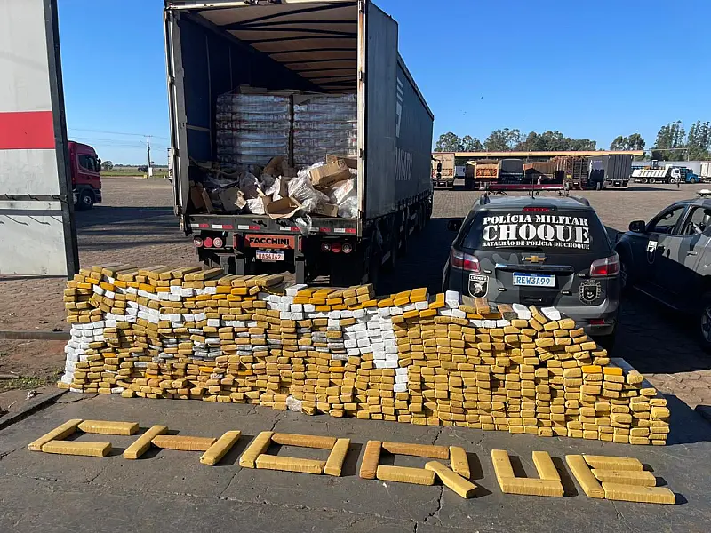 Caminhão carregado com cerveja é apreendido com mais de uma tonelada de maconha na BR-163