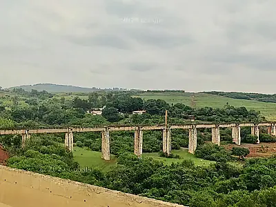 Acesso à Ponte do Esqueleto é fechada pela prefeitura de Limeira