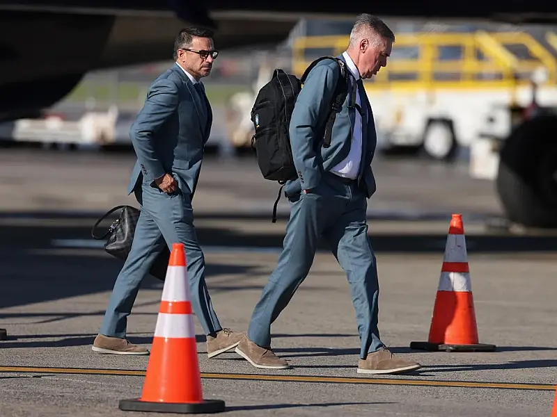 Ancelotti desembarca nos EUA e garante Brasil pronto antes do primeiro treino nesta terça-feira