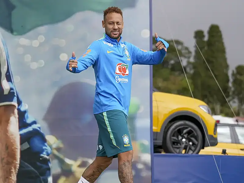 Neymar não viaja com seleção para Cleveland e segue em tratamento