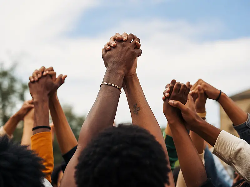 Campo Grande adere ao programa MS Sem Racismo e cria plano de metas antirracistas