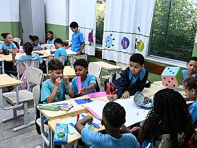 Governo fixa em R$ 5,1 mil novo piso nacional para profissional de educação básica