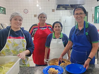 Torta de mandioca servida em escola de Iguatemi conquista 1º lugar em concurso nacional