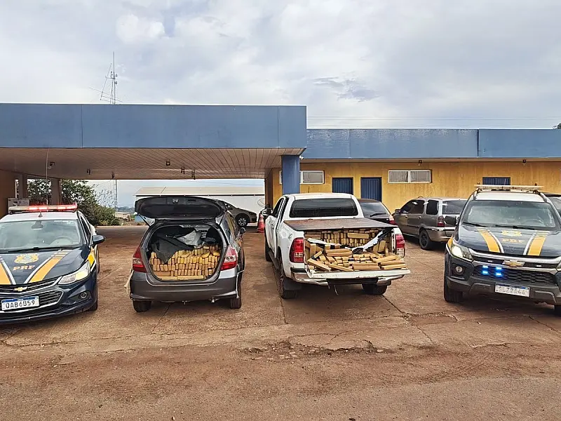 PRF apreende 2,5 toneladas de maconha em carros em rodovia de MS