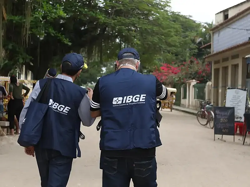IBGE abre inscrições para 8,2 mil vagas temporárias com salários de até R$ 4 mil