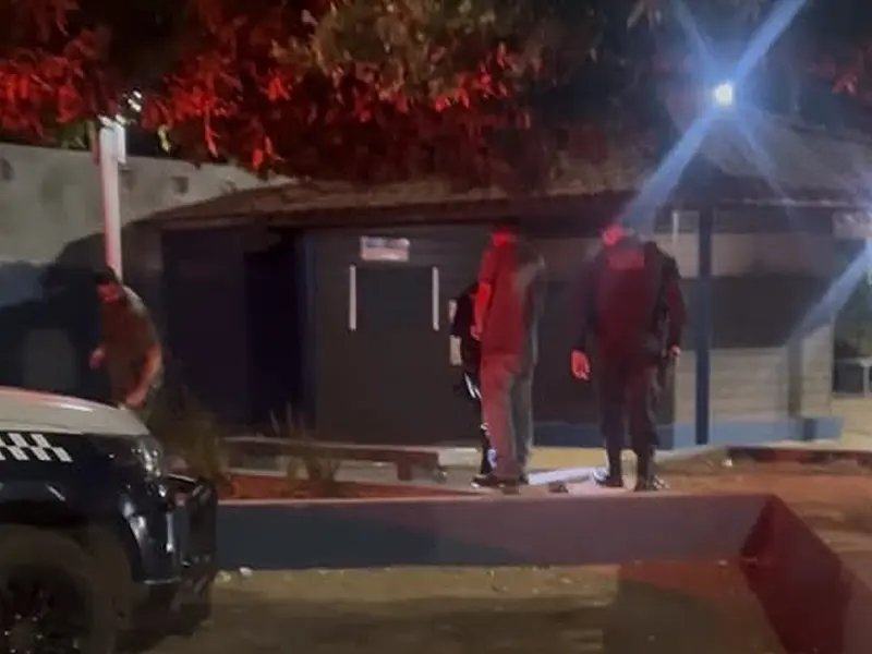 Homem é preso por tentativa de feminicídio ao esfaquear esposa em Água Clara