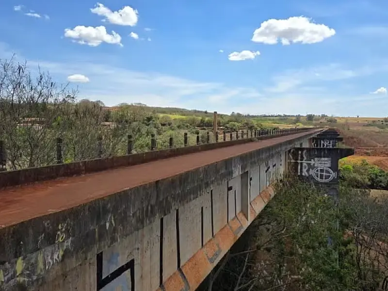 Após morte em salto, governo federal avalia demolir a Ponte do Esqueleto em SP