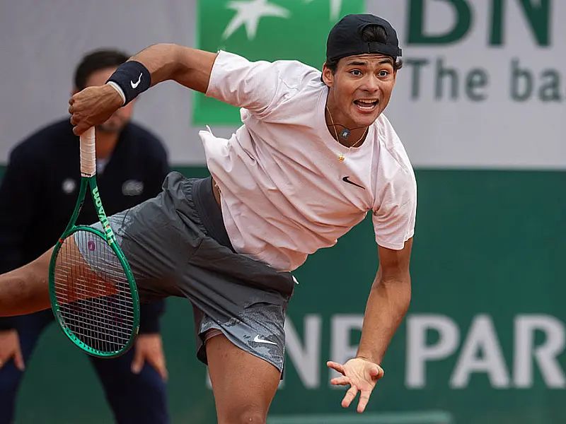 Guto Miguel é campeão juvenil de Roland Garros e assume o topo do mundo