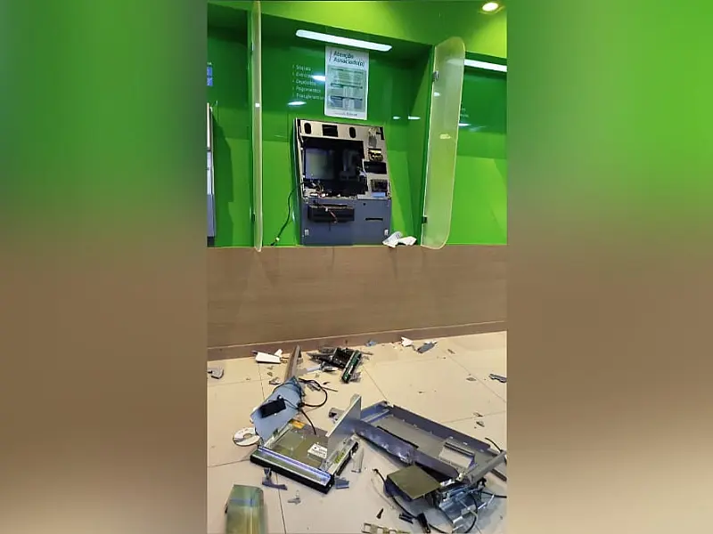 AGORA: Caixa eletrônico de agência é alvo de tentativa de arrombamento na Zahran