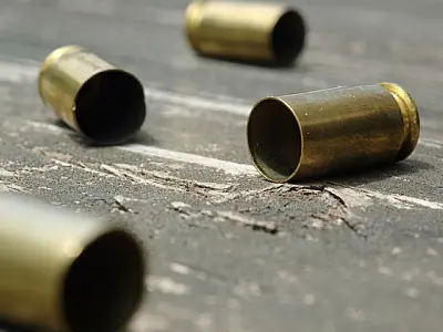 Homem escapa de ataque a tiros em Nova Casa Verde; polícia encontra 10 cápsulas de 9 mm