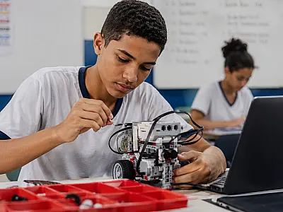 Estudantes superdotados passam a contar com política nacional de atendimento
