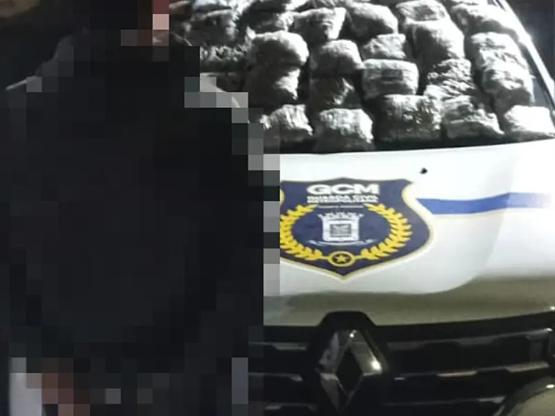 Jovem 'esquece' senha de mala e acaba preso com 14 kg de droga na Capital