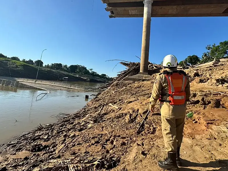 Ponte de R$ 36 milhões desaba e deixa quatro feridos no Acre