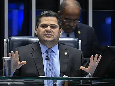 Autores da PEC do 6x1 terão reunião com Alcolumbre dia 1º de julho