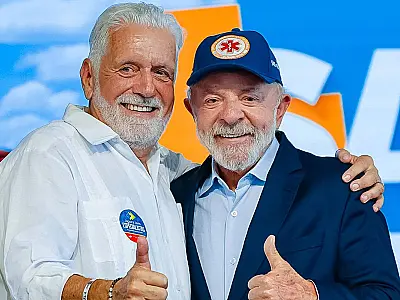 Saída de Jaques Wagner da liderança do governo do Senado abre caminho para Camilo Santana