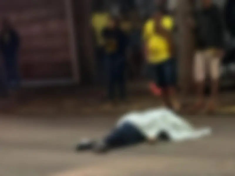 Homem é assassinado a tiros em frente à conveniência no Leblon
