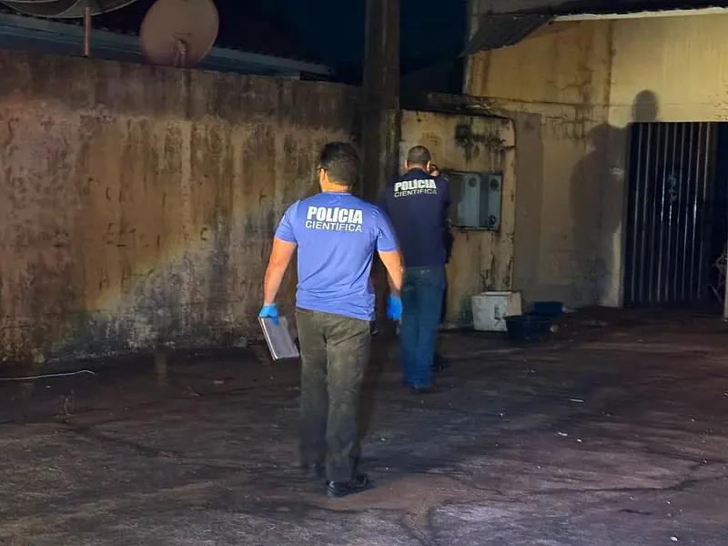 Homem é assassinado com golpes de faca em prédio abandonado de Nova Andradina