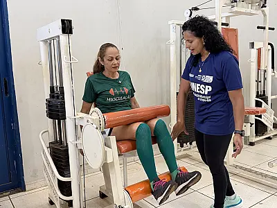 Quer treinar de graça? Parque Ayrton Senna oferece musculação com acompanhamento profissional