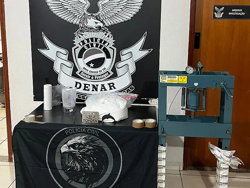 Justiça nega soltura de mulher presa com prensa, cocaína e munição em Campo Grande