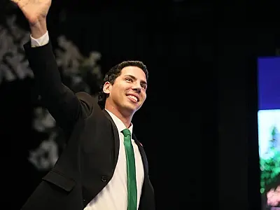 Com pedido na Câmara que pode levar cassação de Adriane, Jean Ferreira lança pré-candidatura à Prefeitura