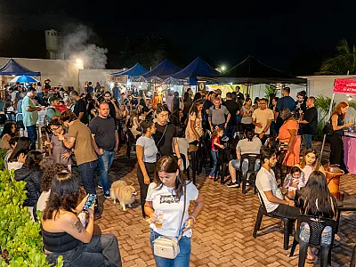 Feira reúne gastronomia, música e pequenos negócios nesta sexta