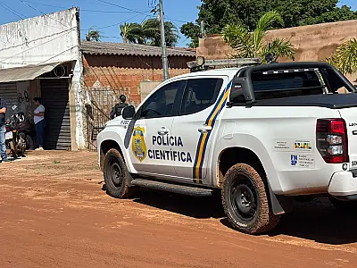 Homem é encontrado morto pela mãe em residência em Campo Grande